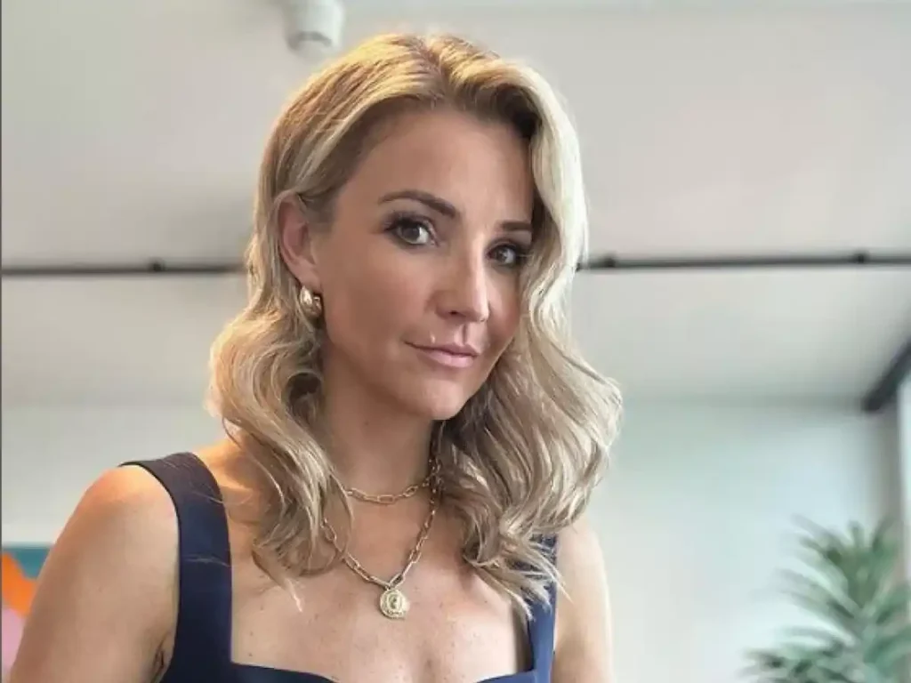 Helen Skelton